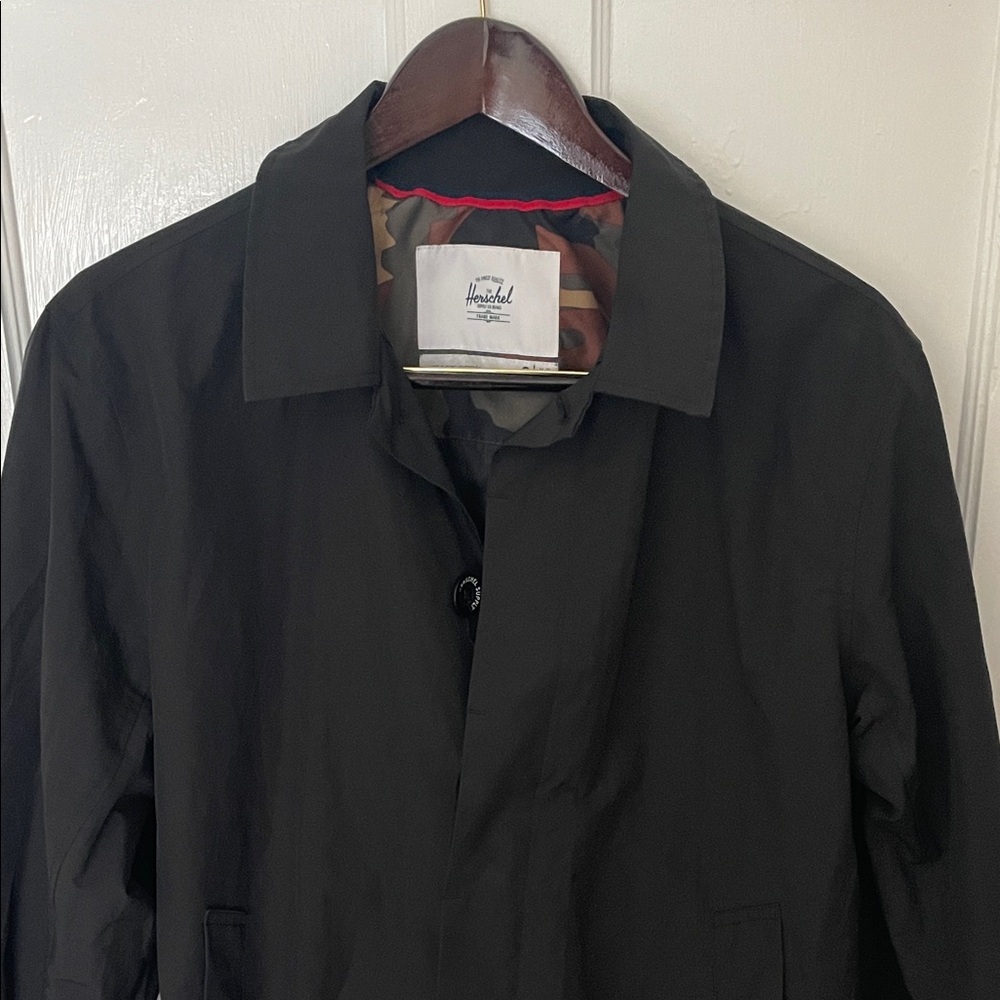 HERSCHEL Black Raincoat
